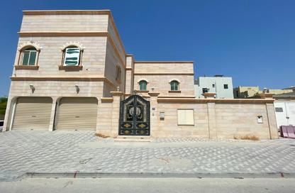 Villa - 5 - 6 for sale in Hamad Town - Northern Governorate Villa - 5 - 6 for sale in Hamad Town - Northern Governorate