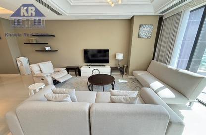 Apartment - 2 Bedrooms - 3 Bathrooms for rent in Reef Island - Capital Governorate
