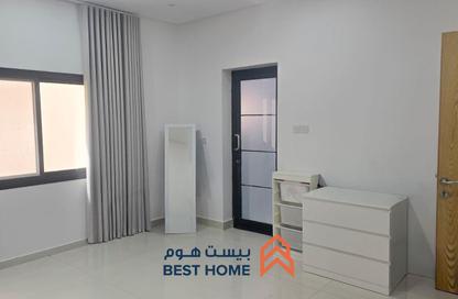 Apartment - 4 Bedrooms - 4 Bathrooms for sale in Tubli - Central Governorate
