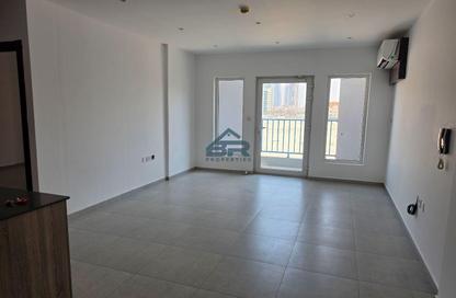 Apartment - 1 - 1 for rent in Sanabis - Manama - Capital Governorate