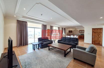Apartment - 2 Bedrooms - 3 Bathrooms for rent in Janabiya - Northern Governorate