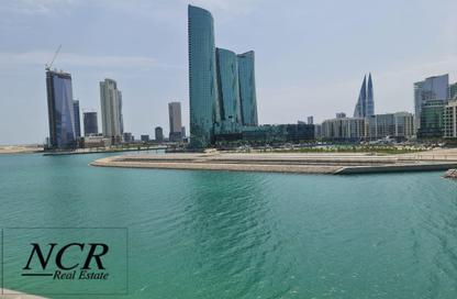 Apartment - 3 Bedrooms - 3 Bathrooms for rent in Reef Island - Capital Governorate
