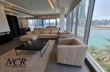 Apartment - 3 Bedrooms - 3 Bathrooms for rent in Reef Island - Capital Governorate