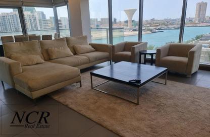 Apartment - 3 Bedrooms - 3 Bathrooms for rent in Reef Island - Capital Governorate