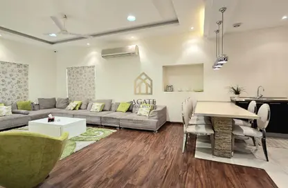 Villa - 4 Bedrooms - 7 Bathrooms for rent in Hidd - Muharraq Governorate