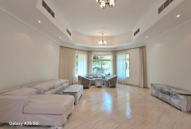 55687186 - Property Image 2