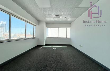 Office Space - Studio - 2 Bathrooms for rent in Sanabis - Manama - Capital Governorate