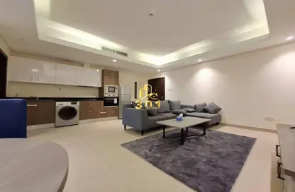 Apartment - Studio - 2 Bathrooms for rent in Busaiteen - Muharraq Governorate
