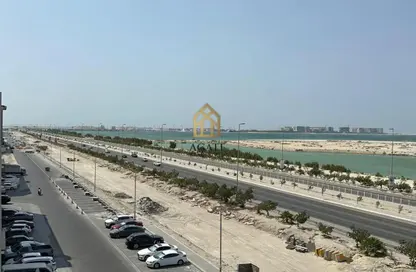 شقة - 2 غرف نوم - 3 حمامات للايجار في قلالي - المحرق