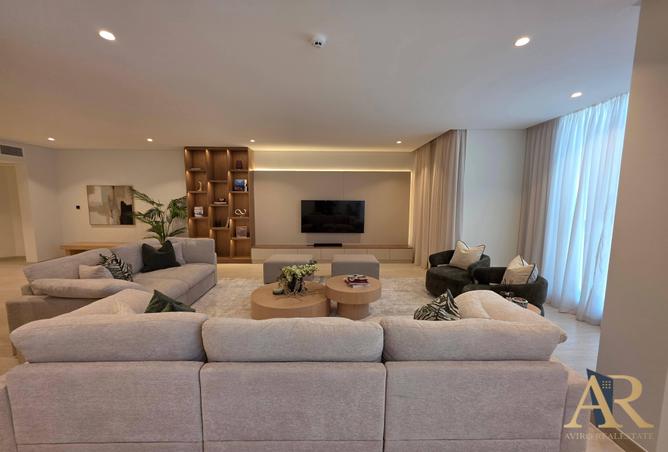 54068221 - Property Image 2