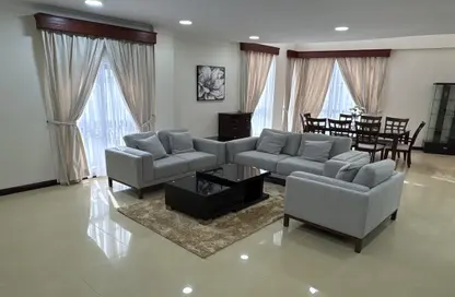 Duplex - 2 Bedrooms - 3 Bathrooms for rent in Gudaibiya - Manama - Capital Governorate