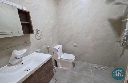 Apartment - 2 Bedrooms - 2 Bathrooms for rent in Arad - Muharraq Governorate