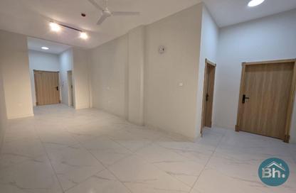 Apartment - 2 Bedrooms - 2 Bathrooms for rent in Arad - Muharraq Governorate