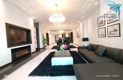 Apartment - 3 Bedrooms - 4 Bathrooms for rent in Al Juffair - Capital Governorate