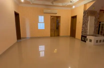 Villa - 6 Bedrooms - 6 Bathrooms for sale in Hidd - Muharraq Governorate