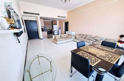 Apartment - 2 Bedrooms - 3 Bathrooms for rent in Al Juffair - Capital Governorate