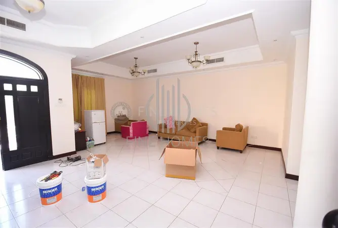 56423701 - Property Image 2