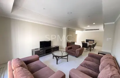 Villa - 3 Bedrooms - 3 Bathrooms for rent in Janabiya - Northern Governorate