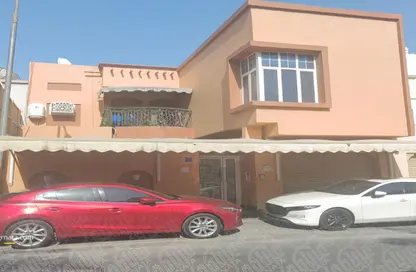 فيلا - 4 غرف نوم - 4 حمامات للبيع في البسيتين - المحرق
