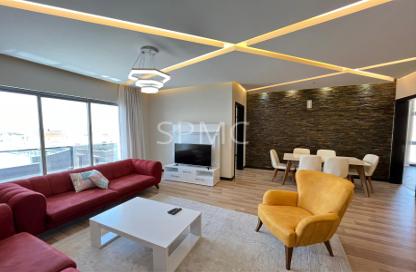 Apartment - 2 Bedrooms - 3 Bathrooms for rent in Janabiya - Northern Governorate