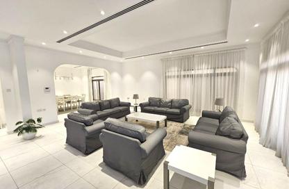 Villa - 4 Bedrooms - 6 Bathrooms for rent in Saar - Northern Governorate