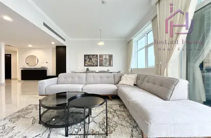 Apartment - 2 Bedrooms - 3 Bathrooms for rent in Sanabis - Manama - Capital Governorate