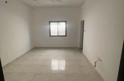 Apartment - 3 Bedrooms - 2 Bathrooms for rent in Jid Ali - Central Governorate