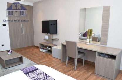 Apartment - Studio - 1 for rent in Sanabis - Manama - Capital Governorate