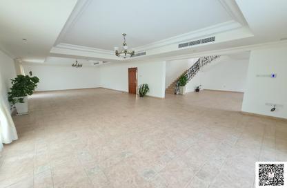 Villa - 3 - 3 for rent in Janabiya - Northern Governorate