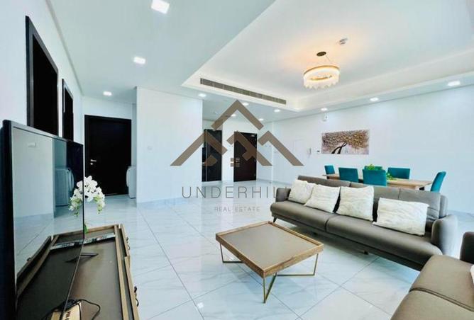 993272 - Property Image 2