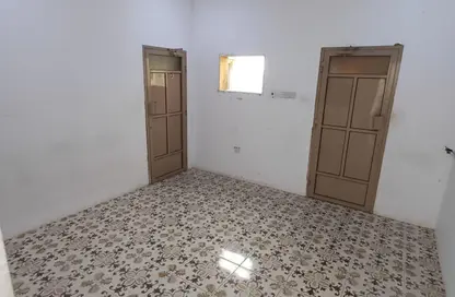 Apartment - Studio - 1 Bathroom for rent in Isa Town - Central Governorate