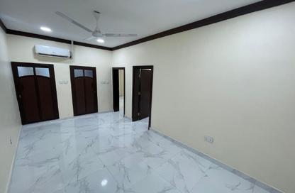 عمارة بالكامل - 7+ - 7+ للبيع في القضيبية - المنامة - محافظة العاصمة