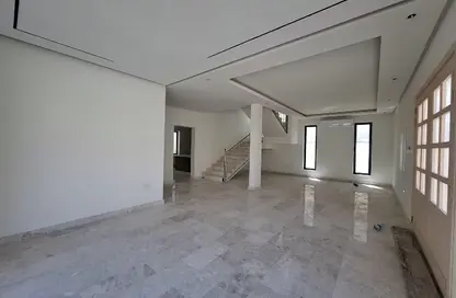 Villa - 3 Bedrooms - 4 Bathrooms for rent in Hamad Town - Northern Governorate