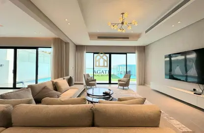 فيلا - 7 غرف نوم - 8 حمامات للبيع في شارع أمواج - أمواج - المحرق