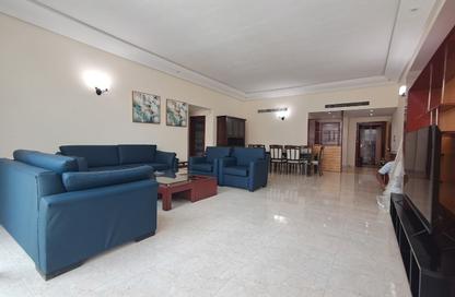 Apartment - 3 Bedrooms - 3 Bathrooms for rent in Mahooz - Manama - Capital Governorate