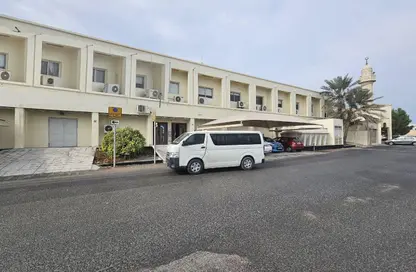 Retail - Studio - 3 Bathrooms for rent in Sitra - Central Governorate