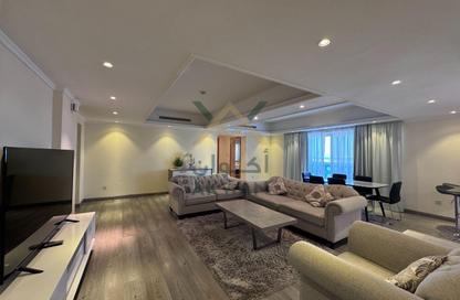 Apartment - 3 Bedrooms - 4 Bathrooms for rent in Al Juffair - Capital Governorate