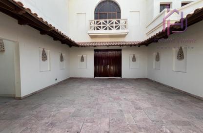 Villa - 4 Bedrooms - 5 Bathrooms for rent in Janabiya - Northern Governorate