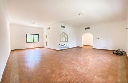 Villa - 4 - 4 for rent in Saar - Northern Governorate