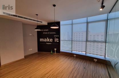 Office Space - Studio - 2 Bathrooms for rent in Al Juffair - Capital Governorate