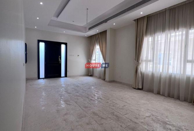 52489698 - صورة العقار 2