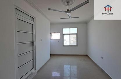 Apartment - 2 Bedrooms - 2 Bathrooms for rent in Muharraq - Muharraq Governorate