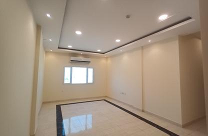 Office Space - Studio - 2 Bathrooms for rent in Seef - Capital Governorate