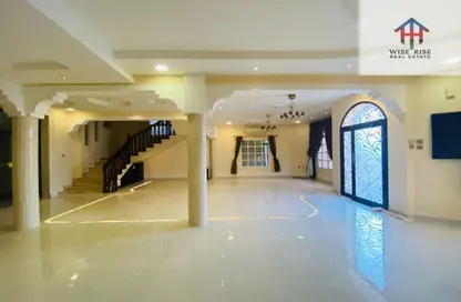 Villa - 5 Bedrooms - 5 Bathrooms for sale in Zinj - Manama - Capital Governorate