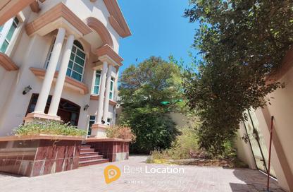 Villa - 4 Bedrooms - 6 Bathrooms for rent in Busaiteen - Muharraq Governorate
