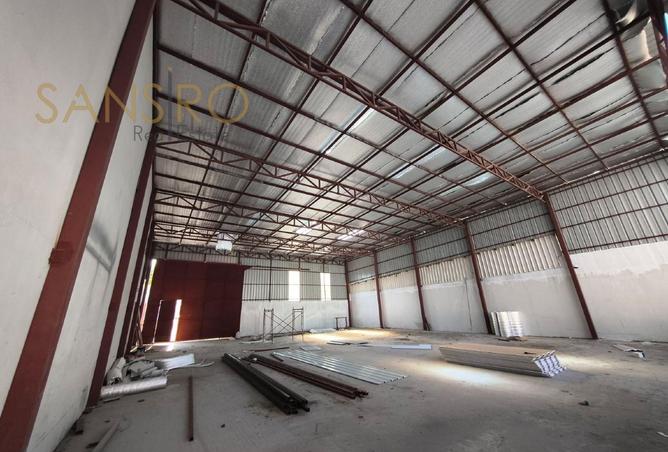 988565 - Property Main Image