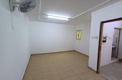 Apartment - Studio - 1 Bathroom for rent in Riffa Al Sharqi - Riffa - Southern Governorate