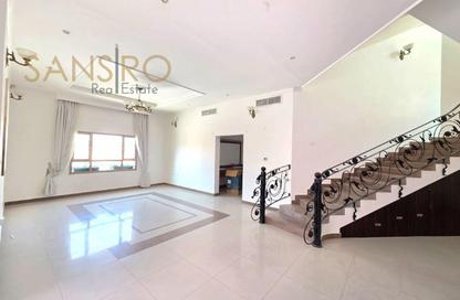 Villa - 4 Bedrooms - 5 Bathrooms for rent in Janabiya - Northern Governorate
