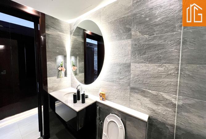 996841 - Property Image 2