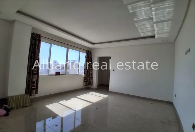 57010679 - Property Image 2